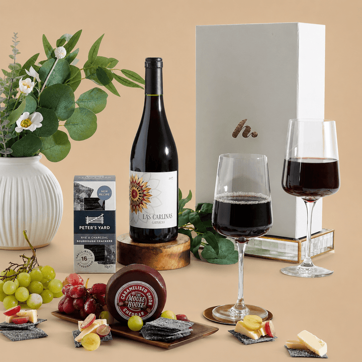 Clearwater Hampers Artisan Cheese & Wine Gift Set