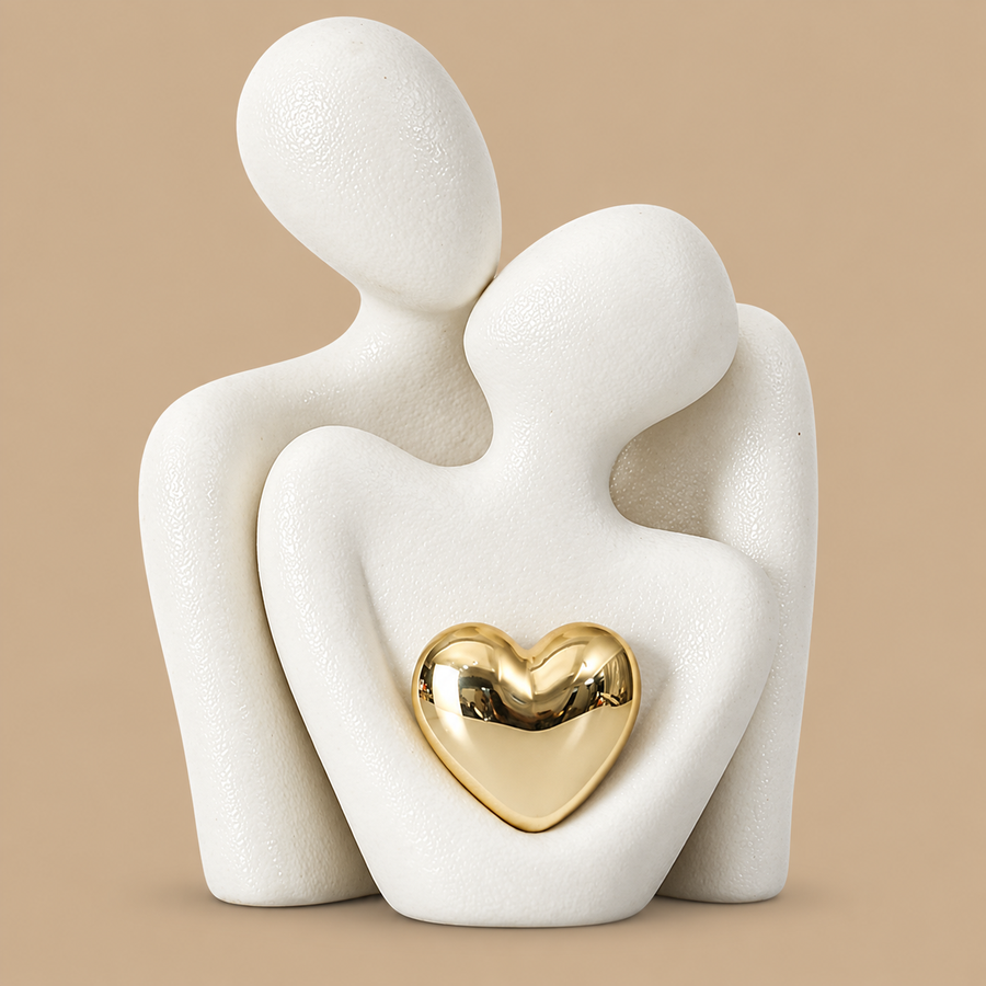 Porcelain Couple Hugging Statue 6x7cm